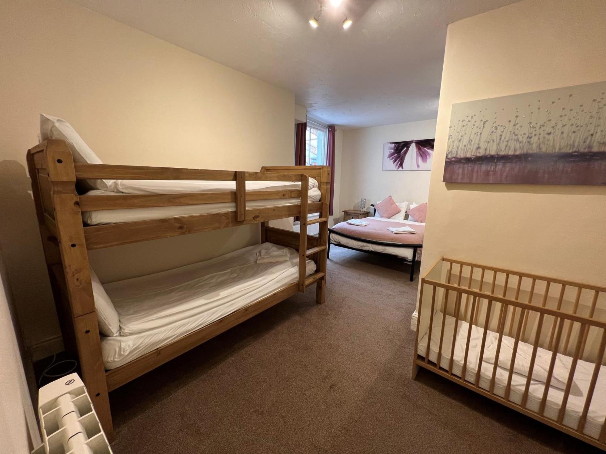 The George Centre Apartment Matlock  Bagian luar foto