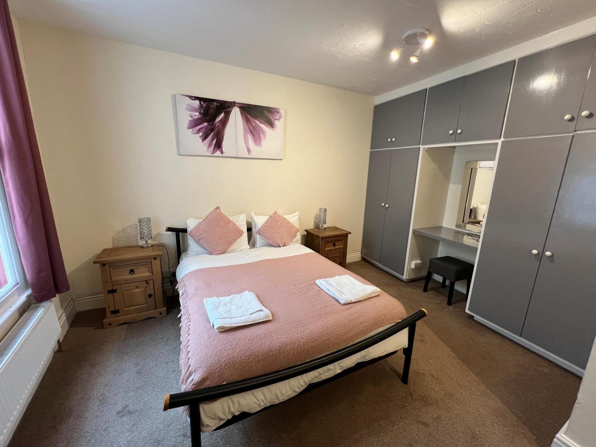 The George Centre Apartment Matlock  Bagian luar foto