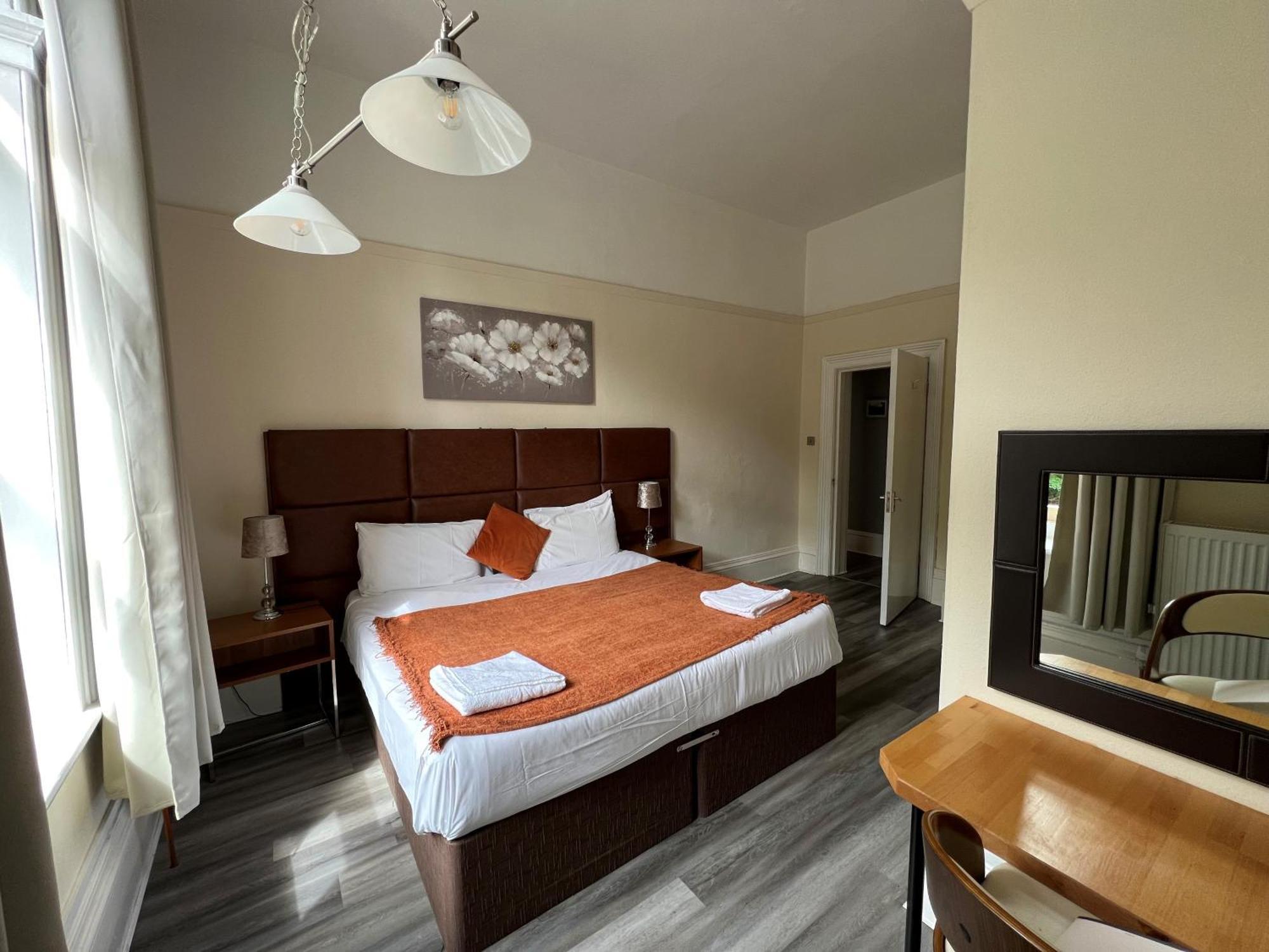 The George Centre Apartment Matlock  Bagian luar foto