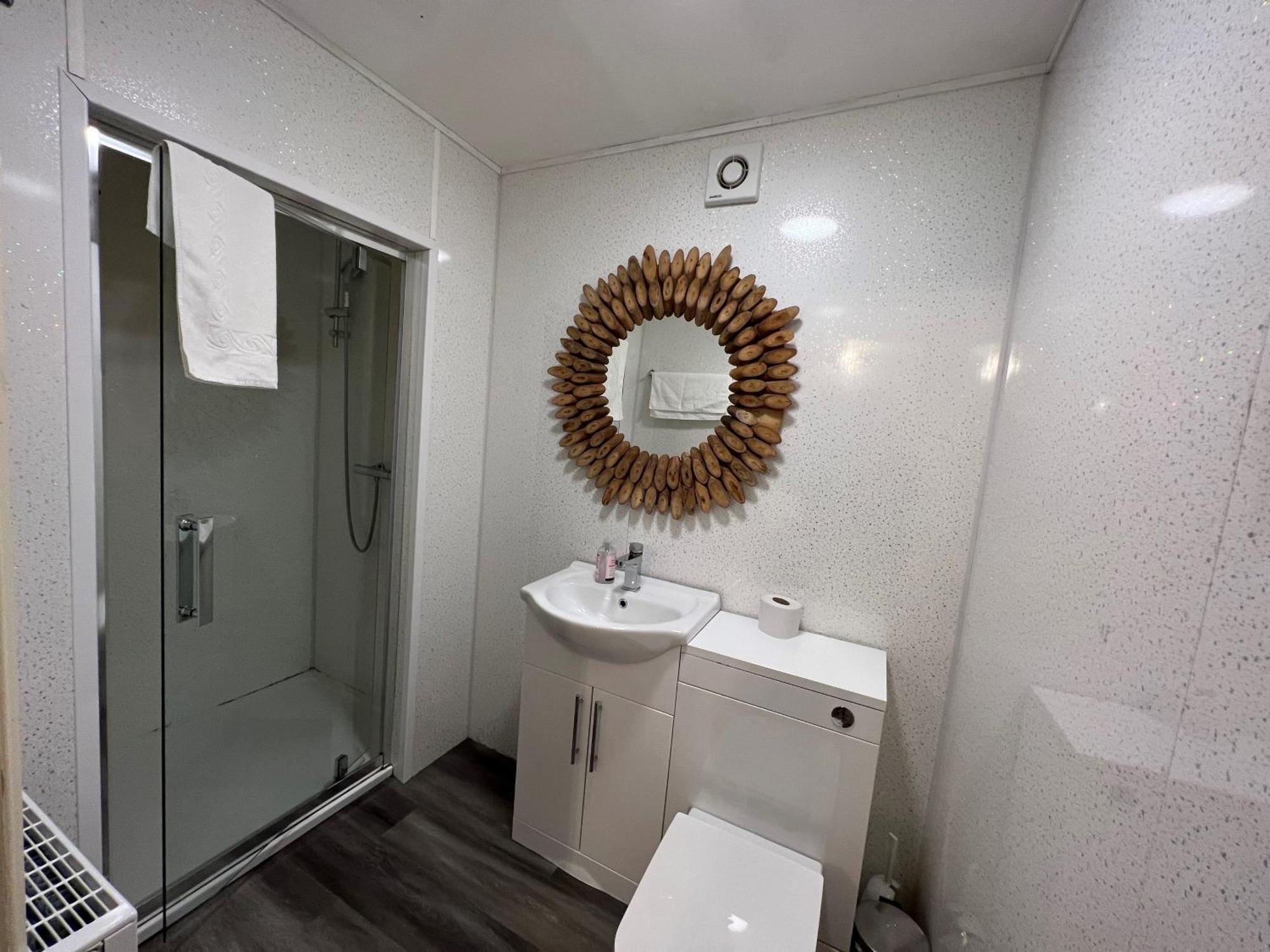 The George Centre Apartment Matlock  Bagian luar foto